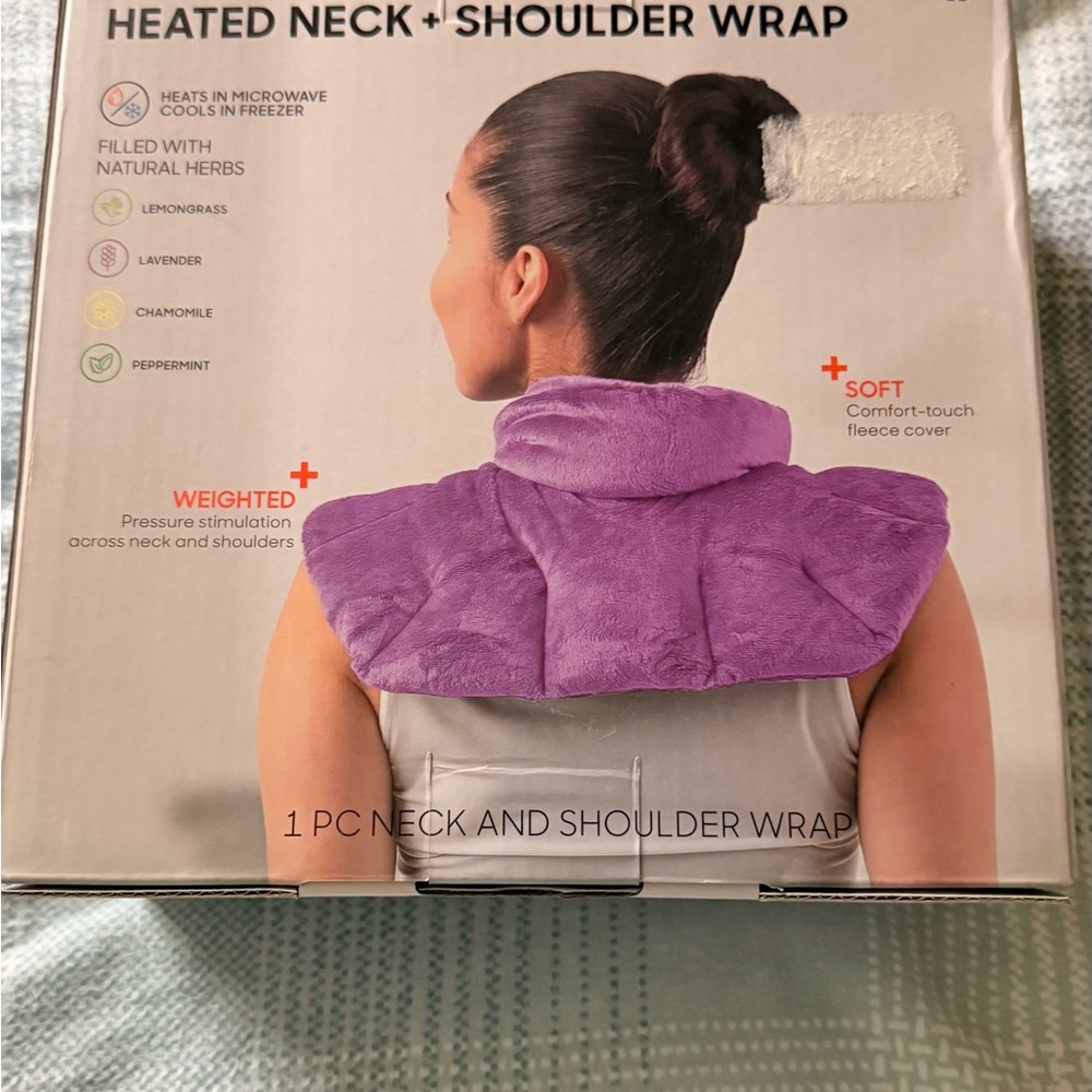Sharper Image Lavender Neck and Shoulder Wrap